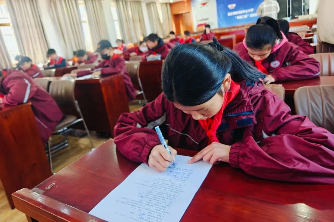 家庭國(guó)防教育_國(guó)家國(guó)防教育_國(guó)防教育家長(zhǎng)感言