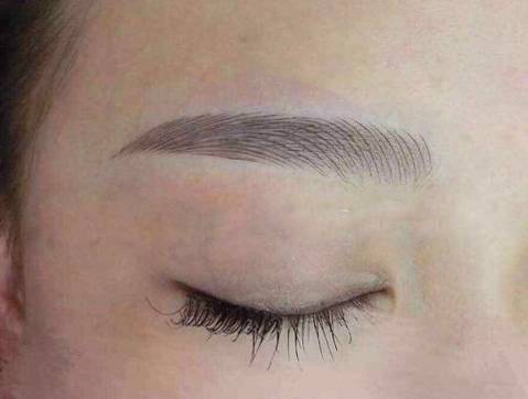 視頻紋眉教材_紋眉視頻初學(xué)者_(dá)紋眉手法好的視頻教程